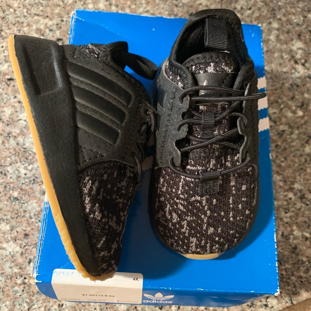 Adidas originals size 4c